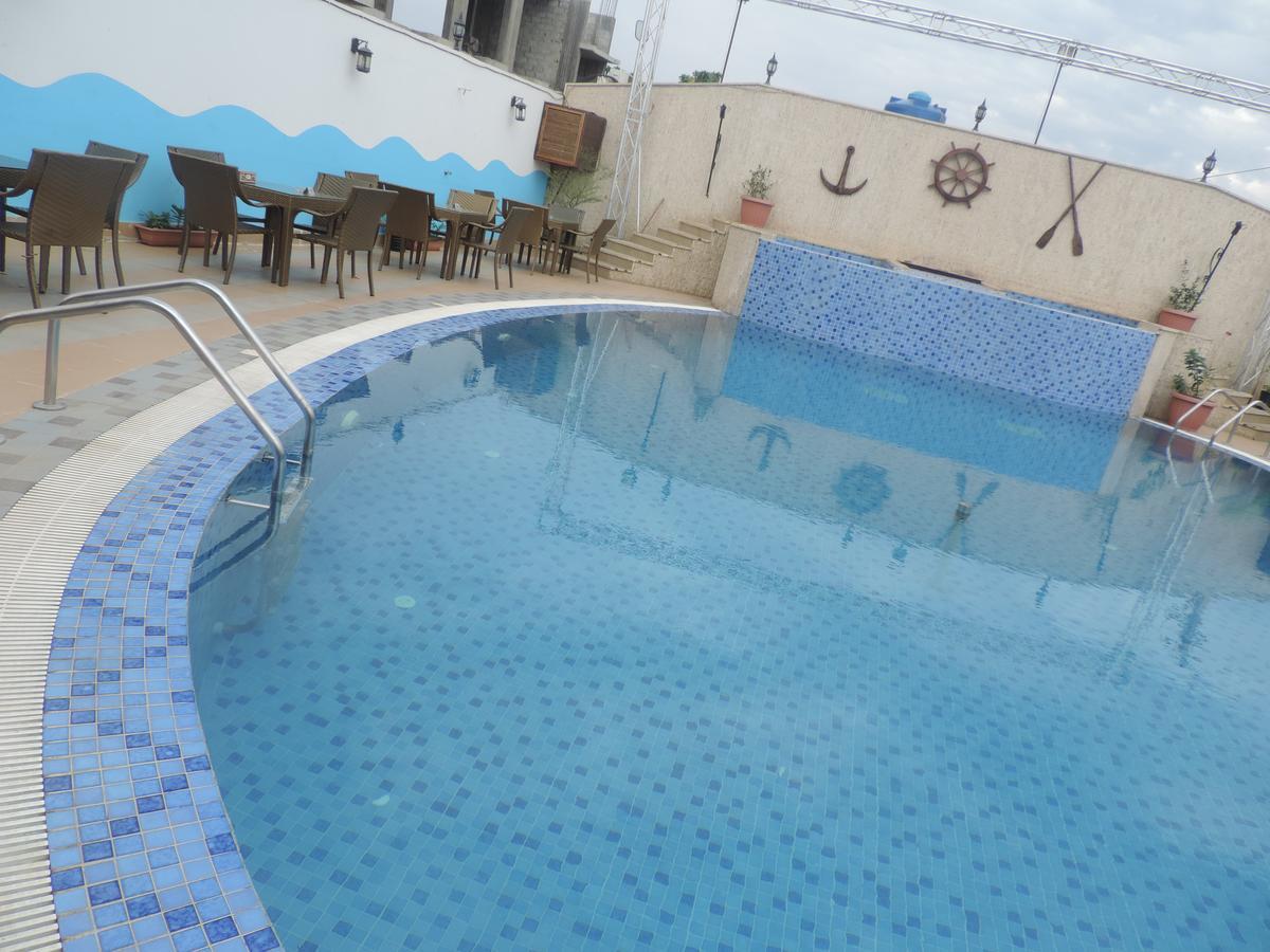 Crown Hotel Juba Exterior foto
